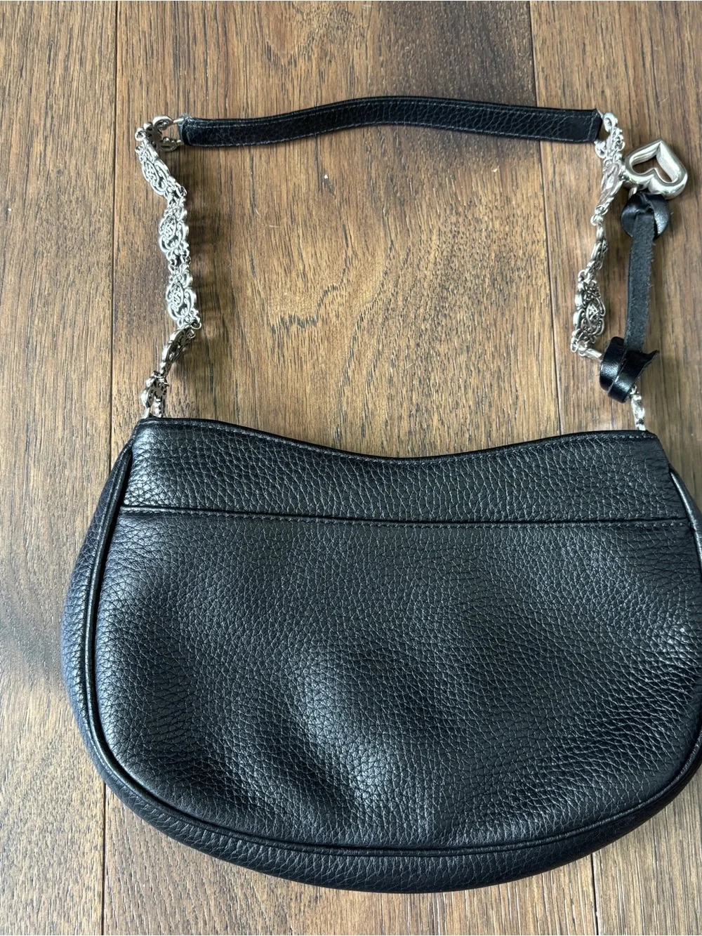 Brighton color black